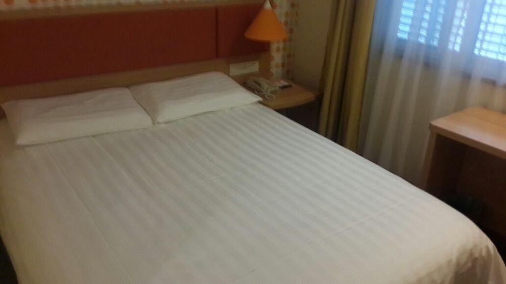Home Inn Guangzhou East Binjiang Road Sun Yat-Sen University Bagian luar foto