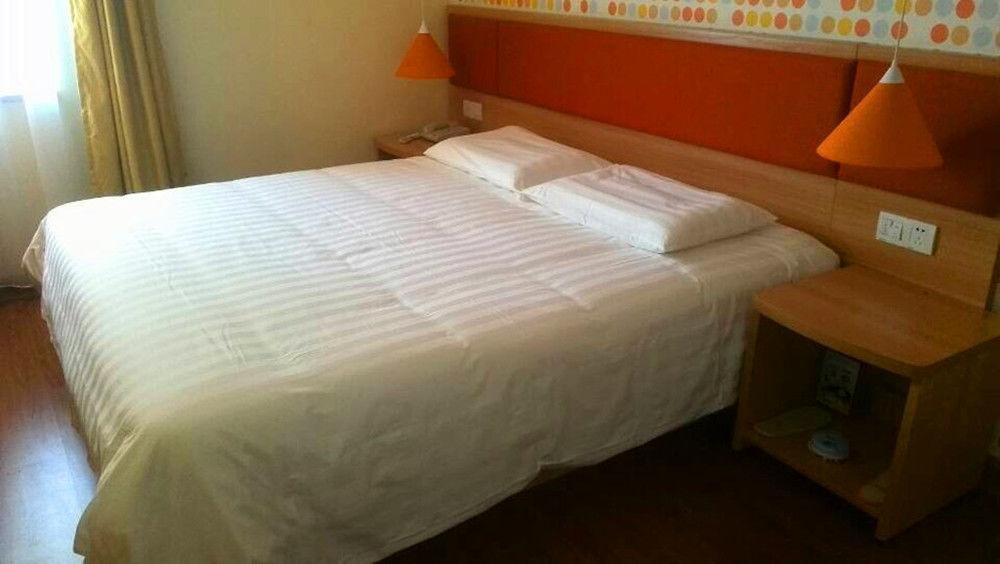 Home Inn Guangzhou East Binjiang Road Sun Yat-Sen University Bagian luar foto